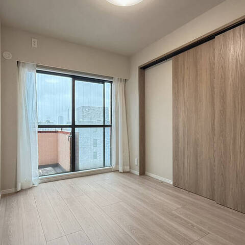 南青山ユニハイツの室内写真