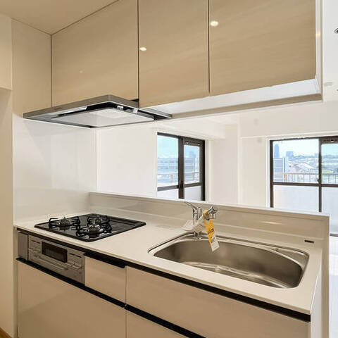 ニックアーバンハイム白楽の室内写真