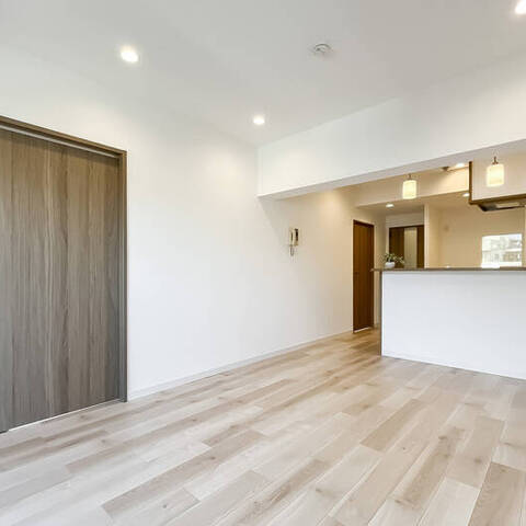 ライオンズマンション岸根公園の室内写真