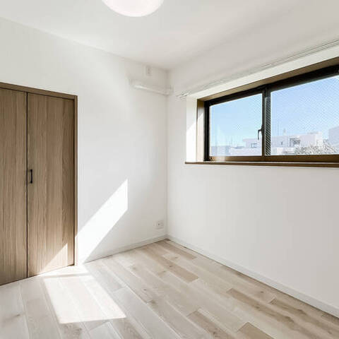 ライオンズマンション岸根公園の室内写真