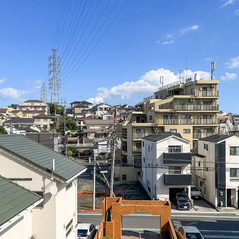 ライオンズマンション岸根公園の室内写真