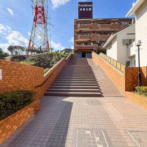 ライオンズマンション岸根公園の室内写真