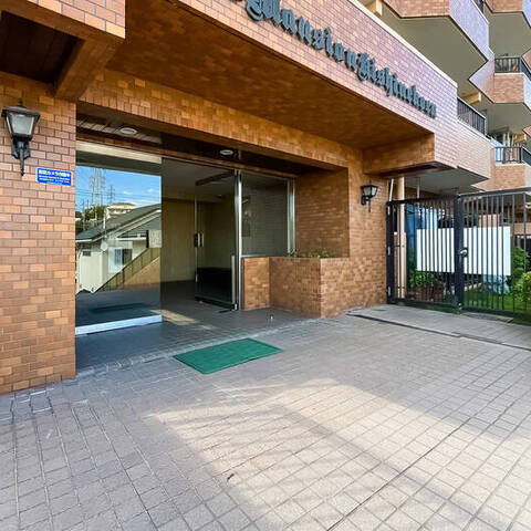 ライオンズマンション岸根公園の室内写真