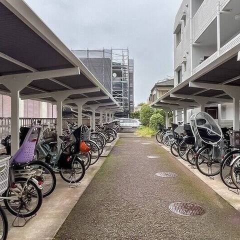 東建ニューハイツ成増の室内写真