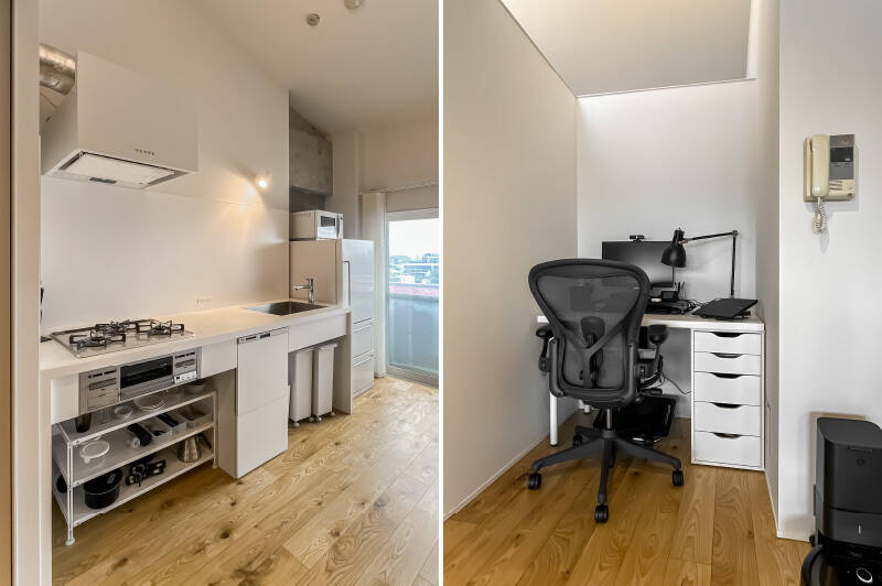 <p><b>左・</b>ホワイトで統一されたキッチンには、3口コンロと食洗機が備わっています。/<b>右・</b>廊下沿いにあるこちらの空間はお籠もり感があってワークスペースにぴったり。</p>