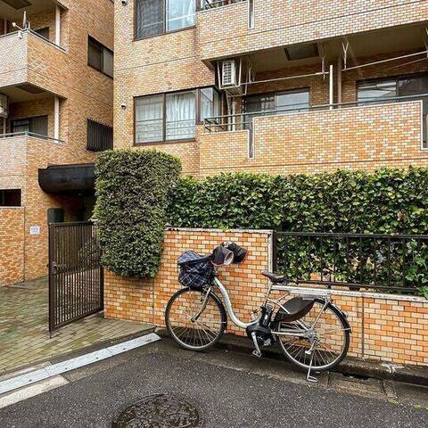 マック千歳烏山コートの室内写真