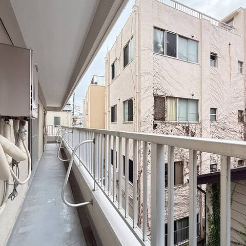 ユテライズ根岸の室内写真