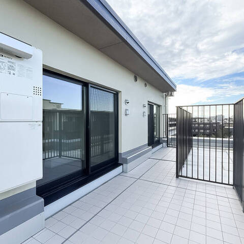 アトラスシティ千歳烏山グランスイート 風ノ棟の眺望・バルコニー写真