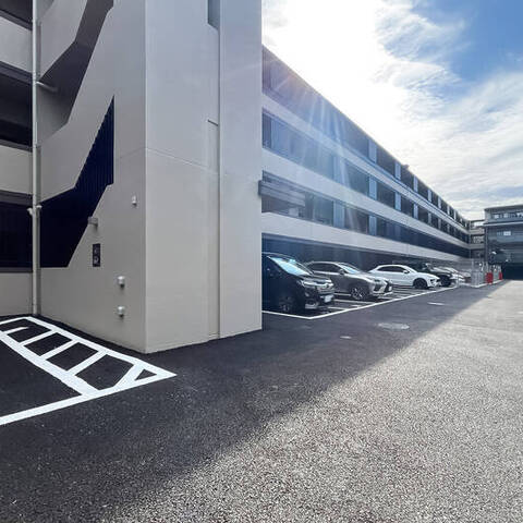 アトラスシティ千歳烏山グランスイート 風ノ棟の建物・共用部写真