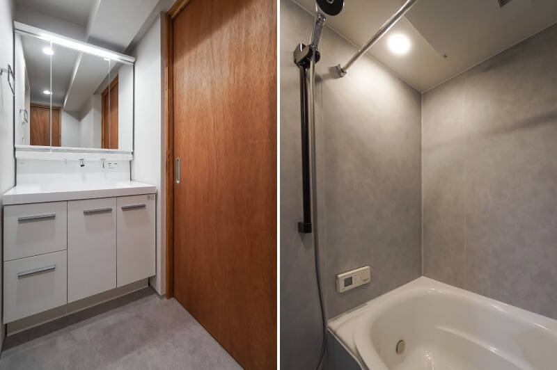 <b>左・</b>水まわりは比較的コンパクトなので、洗面台はシンプルかつスタンダードな設えです。右手の引き戸を開けると……?(続く)/<b>右・</b>一方こちらは、お隣にあるバスルーム。1216サイズで、浴室乾燥機を完備しています。