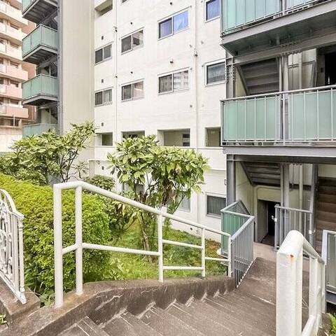 三ツ沢ハイタウンの建物・共用部写真