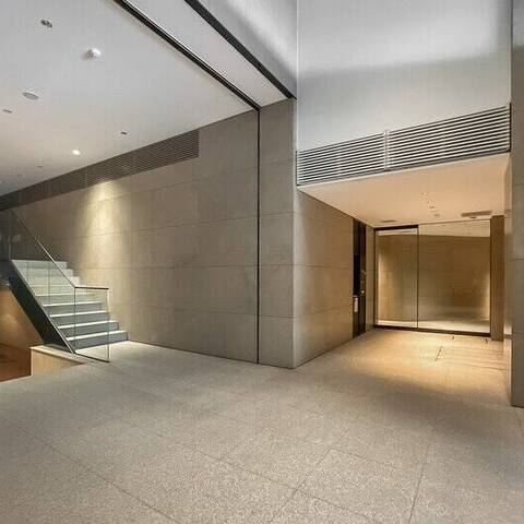 カワサキ・ミッドマークタワーの室内写真