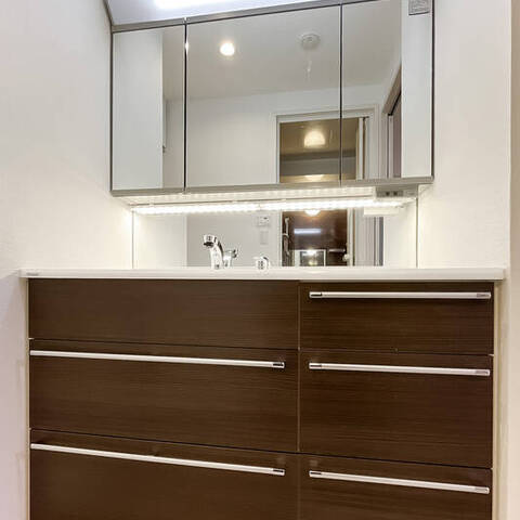 日商岩井自由が丘マンションの室内写真