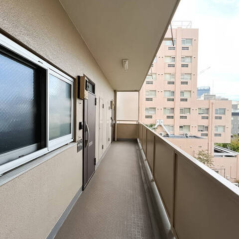 日商岩井自由が丘マンションの室内写真