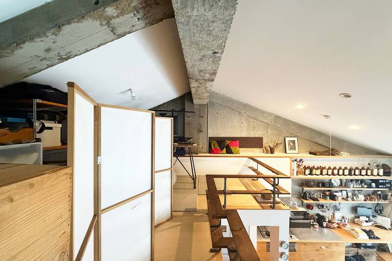 ロフトの広さは約5.8帖。趣味を楽しんだり、気分を変えて仕事に集中したりするための場所としての使い方が想像しやすいスペースです。