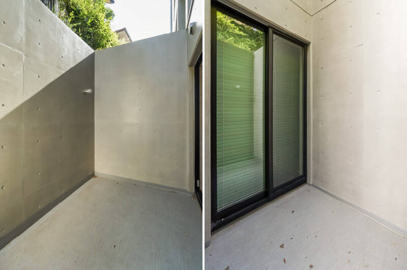 パティオは洋室A〜洋室Bにまたがっていて、ゆとりある広さです。日光が入る時間や角度は限られているため、空気はややひんやりと感じられましたが、静かで落ち着いた環境は地下ならではの魅力です。