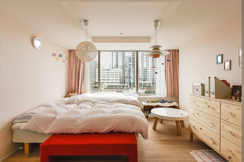 売主さまは、お子さまふたりの居室として使われています。こちらからも、しっかりキャナルビューを楽しめますよ。