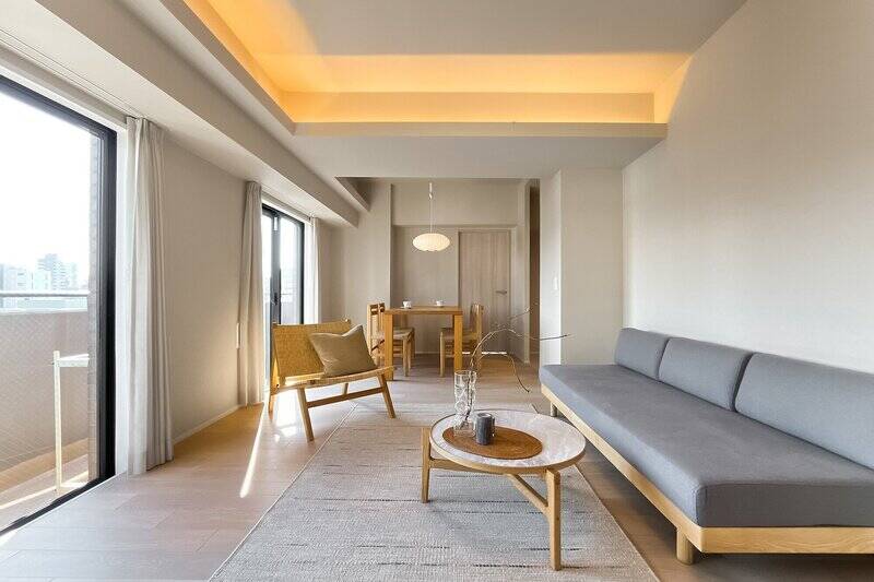 大きめの家具を置いても余裕があるワイドなLDK。