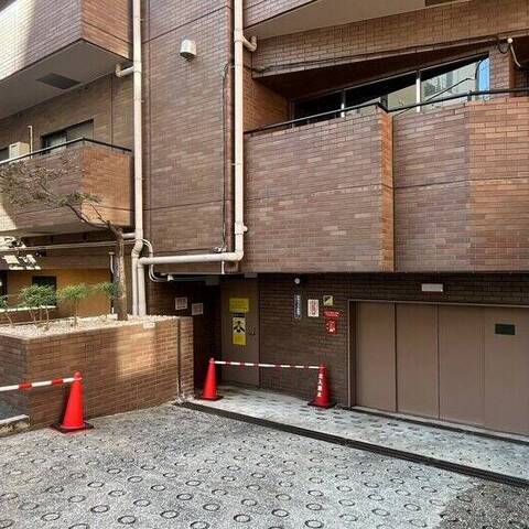 日神パレステージ西麻布の建物・共用部写真