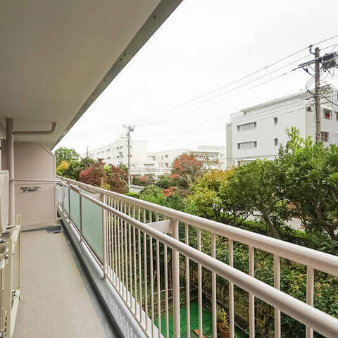 大倉山ハイム1号棟の眺望・バルコニー写真