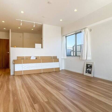 志村城山公園ハイデンスの室内写真