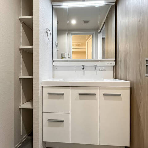 ライオンズマンション川崎貝塚の室内写真