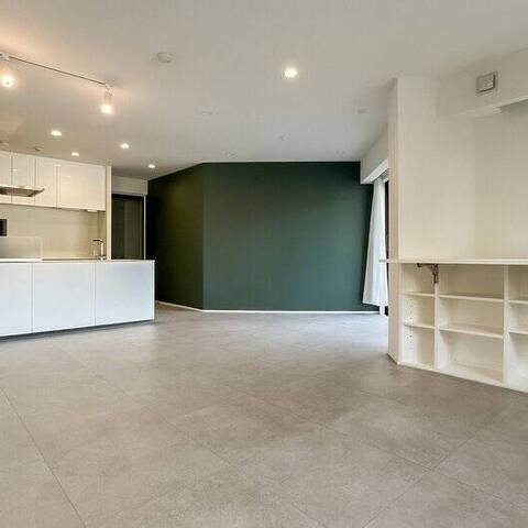 インペリアル表参道の室内写真