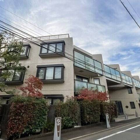 インペリアル表参道の室内写真