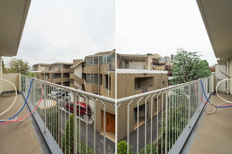 バルコニーはLDKとお隣の洋室Aにまたがっています。周辺の道路の交通量は比較的少なめで、外に出ていても音は特に気になりませんでした。穏やかな環境と言えそうです◎