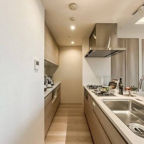 GLOBAL FRONT TOWERの室内写真