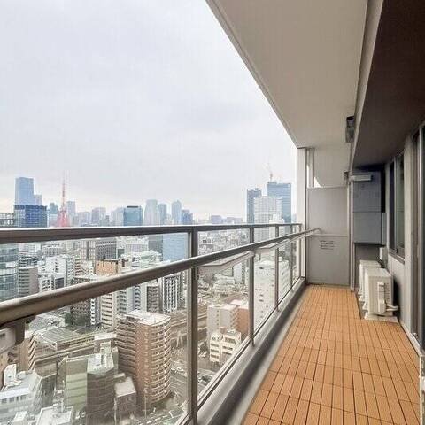 GLOBAL FRONT TOWERの室内写真