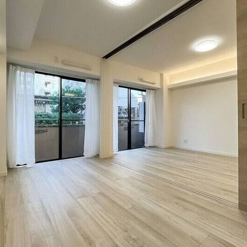 日興児玉パレス南青山の室内写真