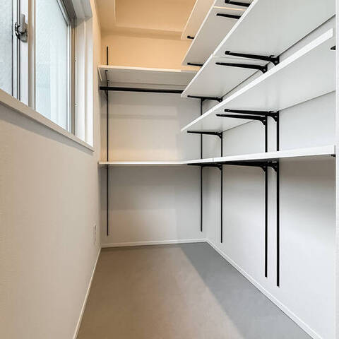 秀和目黒駅前レジデンスの室内写真