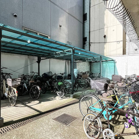 秀和目黒駅前レジデンスの建物・共用部写真