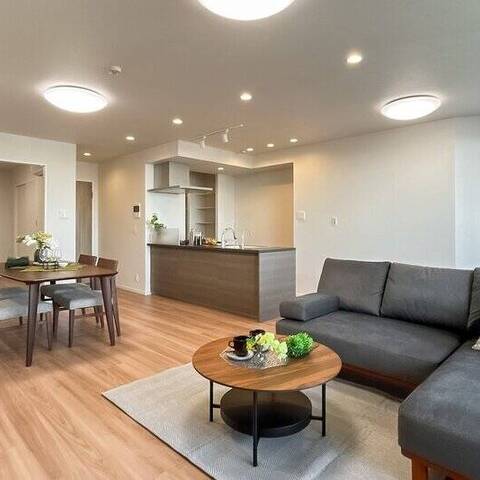 ヨコハマタワーリングスクエアの室内写真