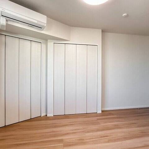 ヨコハマタワーリングスクエアの室内写真