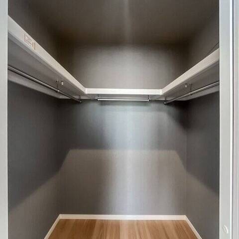 ヨコハマタワーリングスクエアの室内写真