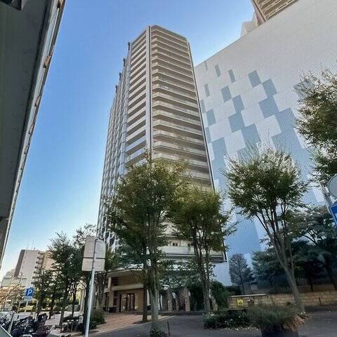 ヨコハマタワーリングスクエアの室内写真