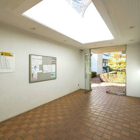 宮前平ロイヤルマンションの建物・共用部写真