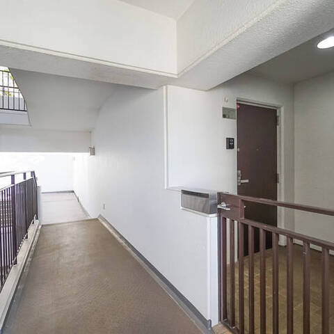 宮前平ロイヤルマンションの建物・共用部写真