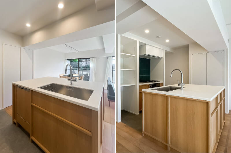 <b>左・</b>シンクの斜め下に食洗機。洗い物が捗りそう。/<b>右・</b>コンロ前のタイルがまたいい色味。オープン収納、扉付き収納と、物を仕分けられそうなのもgood!