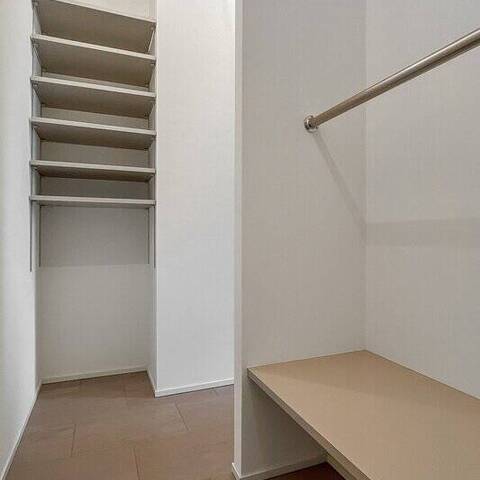 ホワイトレジデンスの室内写真