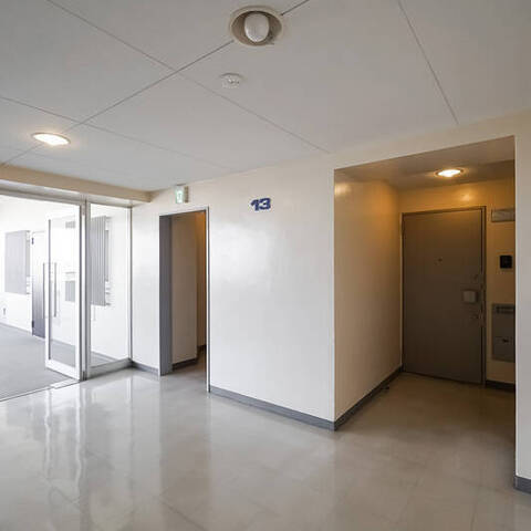 シーアイマンション駒場の建物・共用部写真