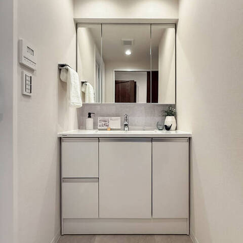 アトラス横浜紅葉坂の室内写真