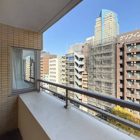 アトラス横浜紅葉坂の室内写真