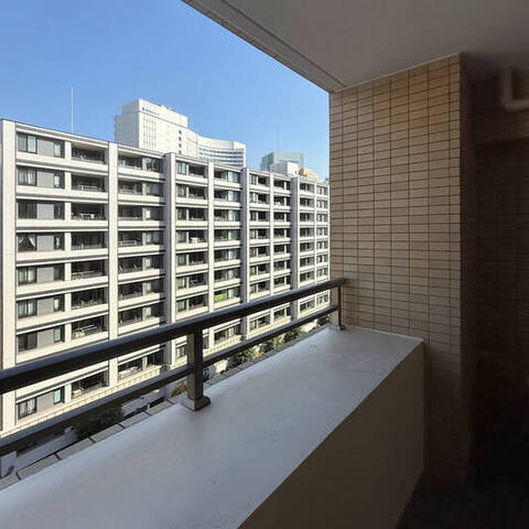 アトラス横浜紅葉坂の室内写真