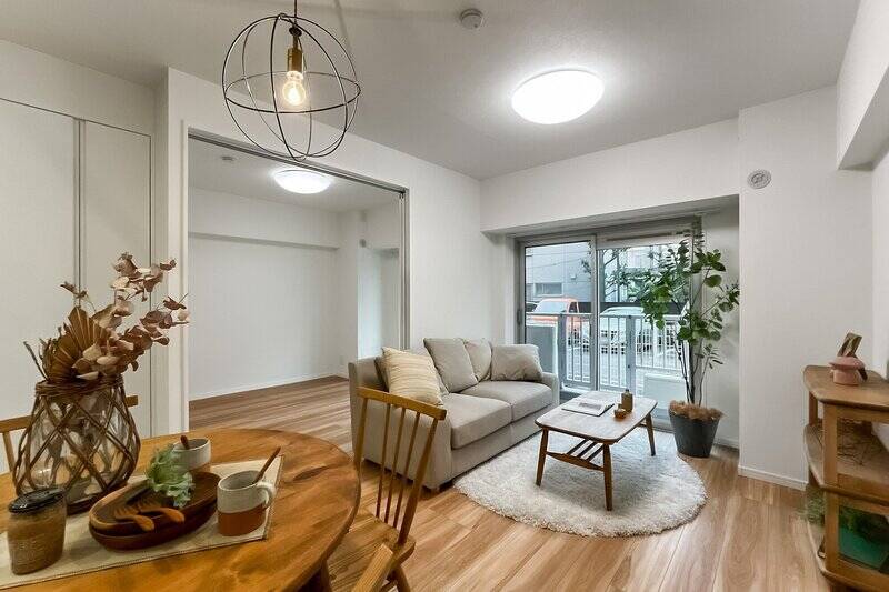 LDKに隣接する洋室Aの引き戸を開けひと続きの空間とすると、約16.1帖の広さに。