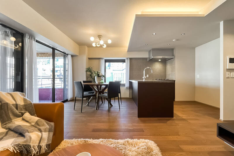 リビングとダイニング、それぞれのスペースを無理なく設けられる広さです。