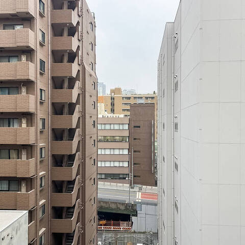 ライオンズマンション新富町の室内写真