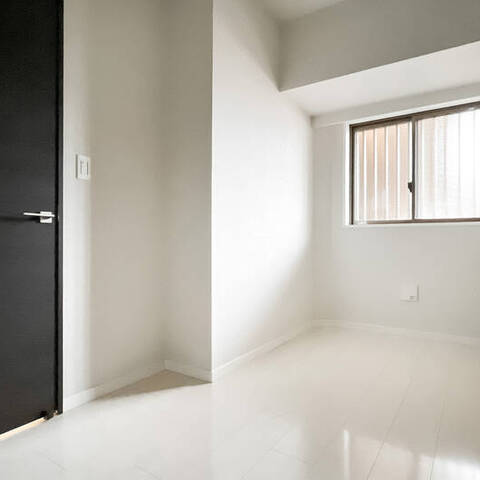 クイーンズパレス東京中央の室内写真